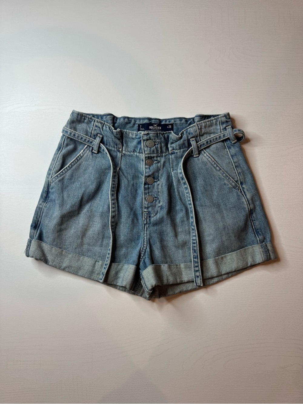 Hollister High Waisted Button Fly Paperbag Denim Shorts w/ Belt - Size 7